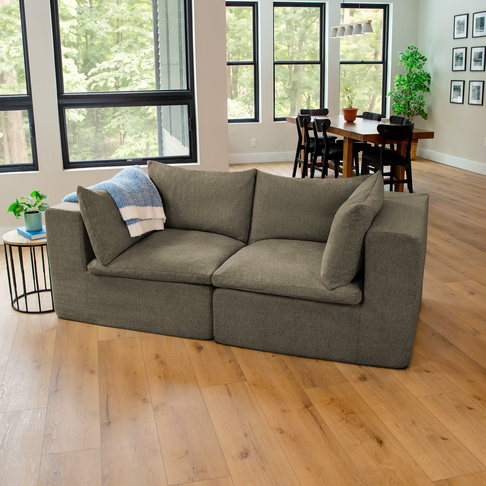 Averra™ Loveseat