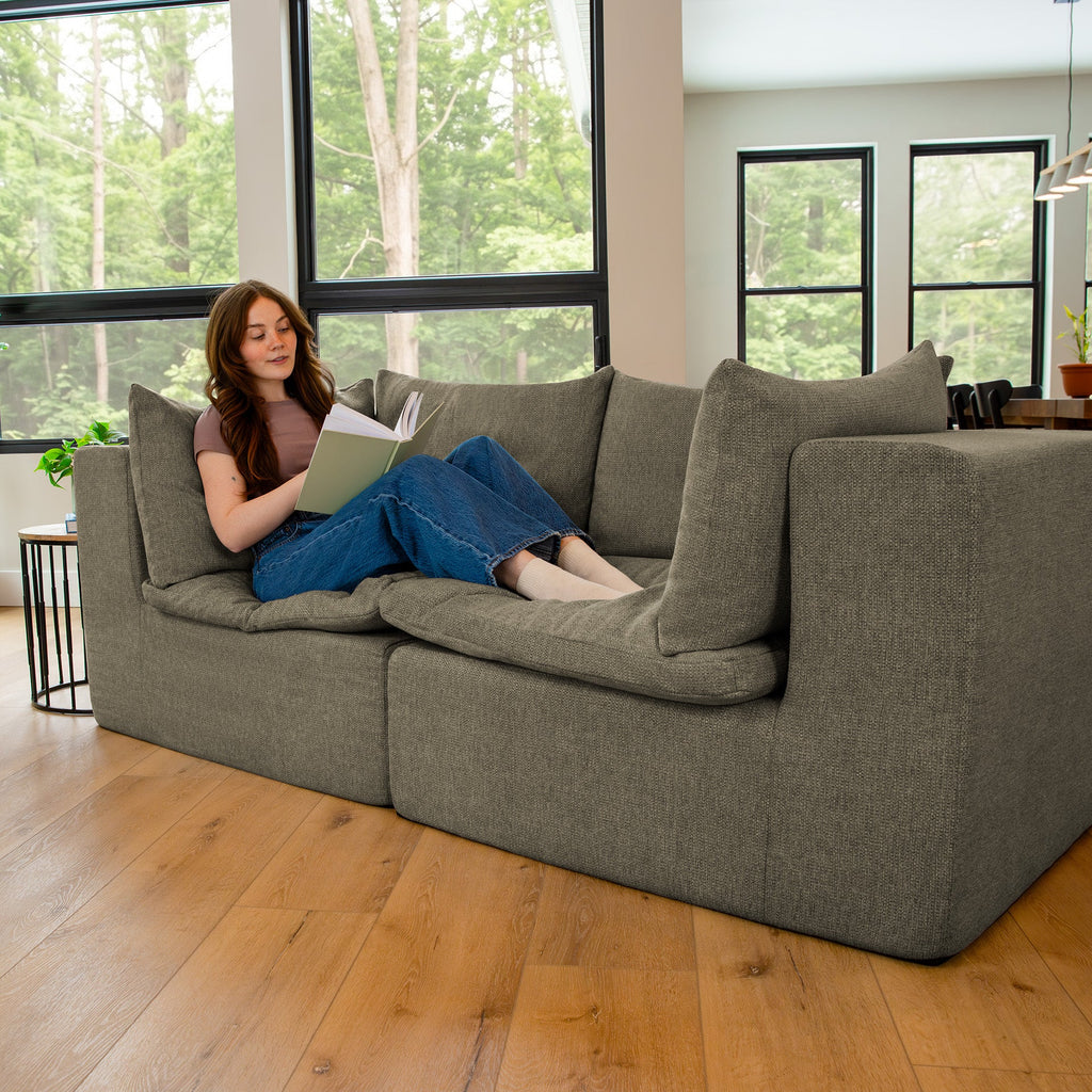 Averra™ Loveseat